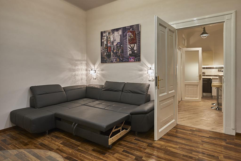 Parliament Apartment Budapest Exteriör bild