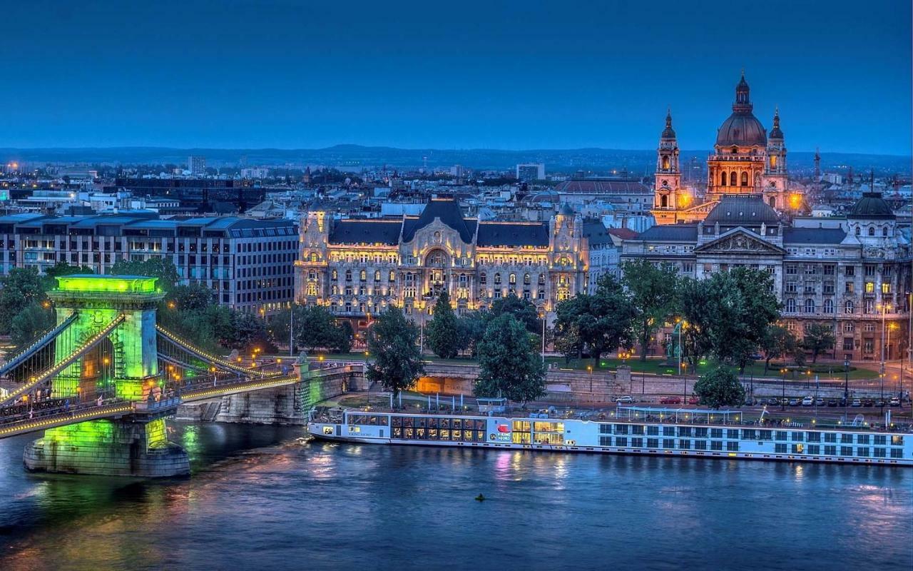 Parliament Apartment Budapest Exteriör bild